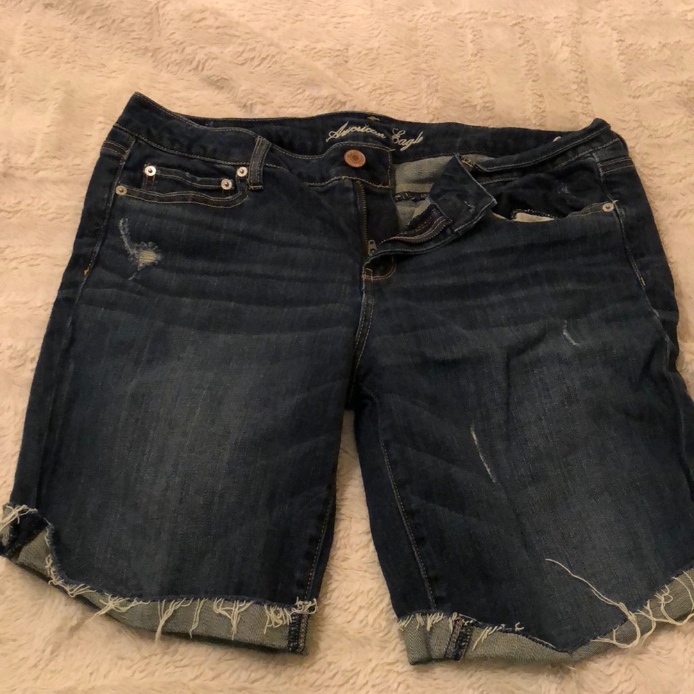 American eagle bermuda shorts